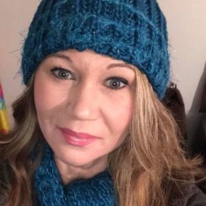 Meet your Posher, April